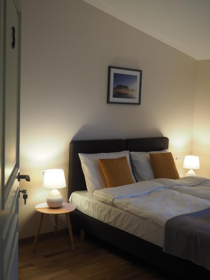 Sveciu Namai Zara Hotel Tytuvenai Ngoại thất bức ảnh
